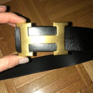Large gold H Hermès belt